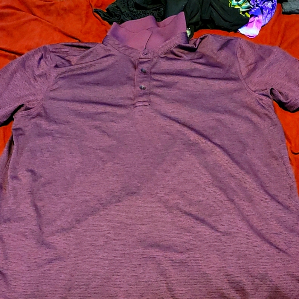 Apt. 9 Mens maroon shirt